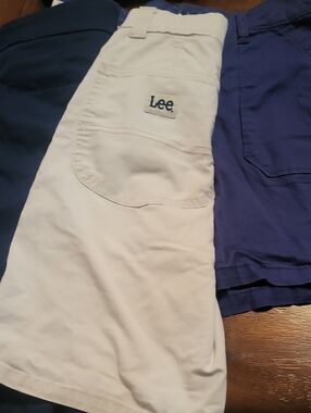 Lee Cream Workwear Shorts with Back Pocket Logo